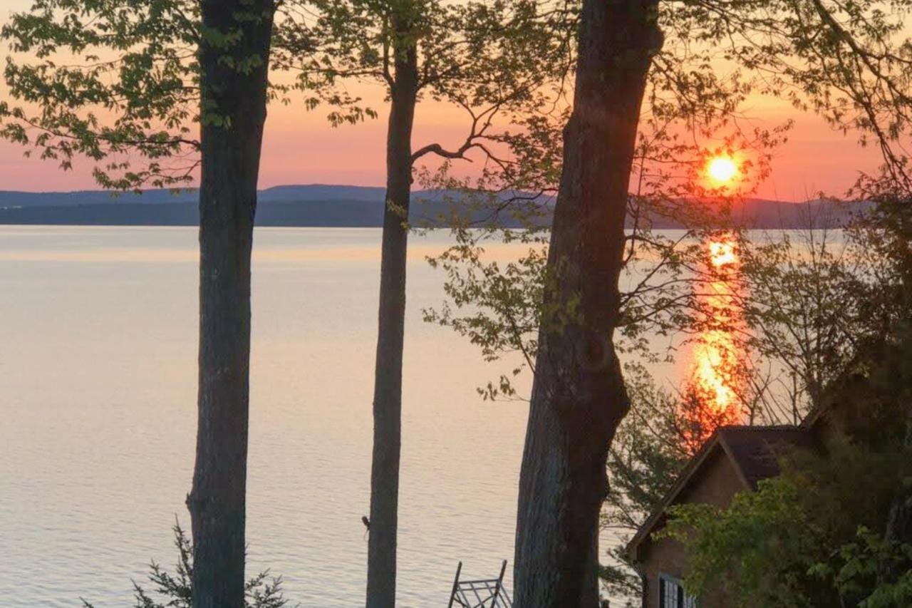 Samoset Condo On Lake Winnipesaukee Gilford Exterior photo